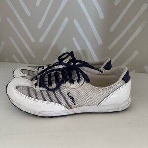 Lauren Ralph Lauren Women’s 7.5 Sneakers
